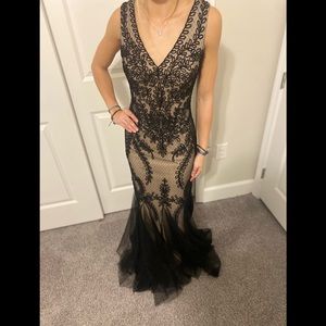 Prom/formal dress size 2